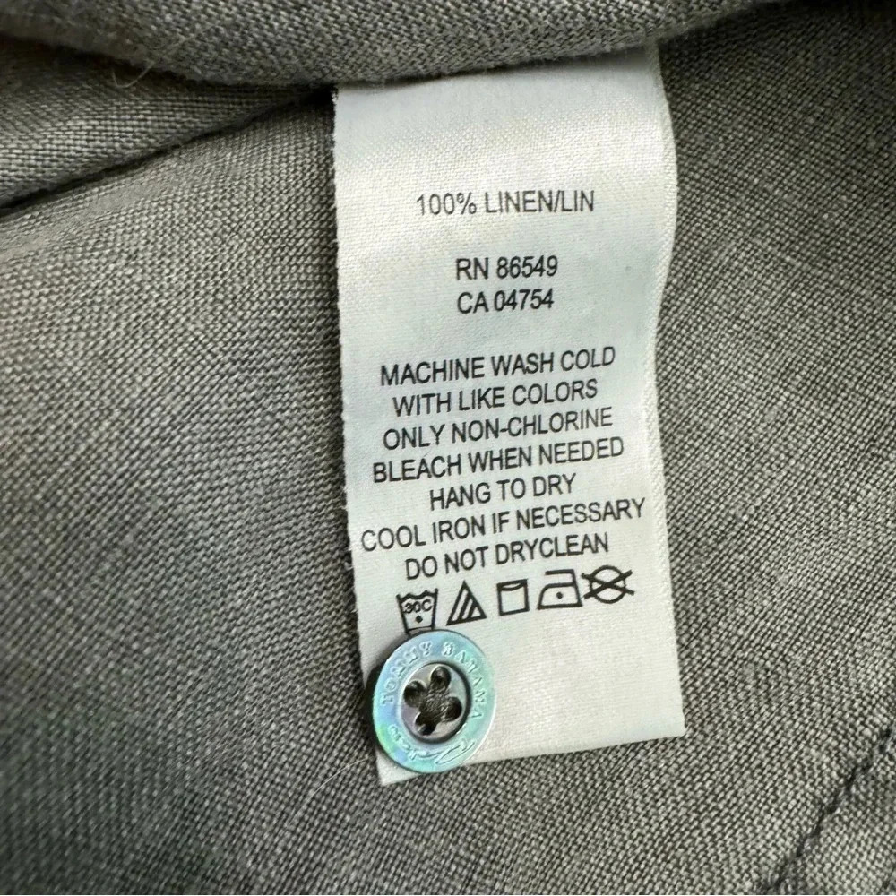 Excellent condition Tommy Bahama Relax 100% linen button down shirt. Gray, small - Picture 5 of 9